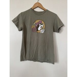 Buccees T Shirt Small Women's Vintage Style Life Is Short Funny Cute